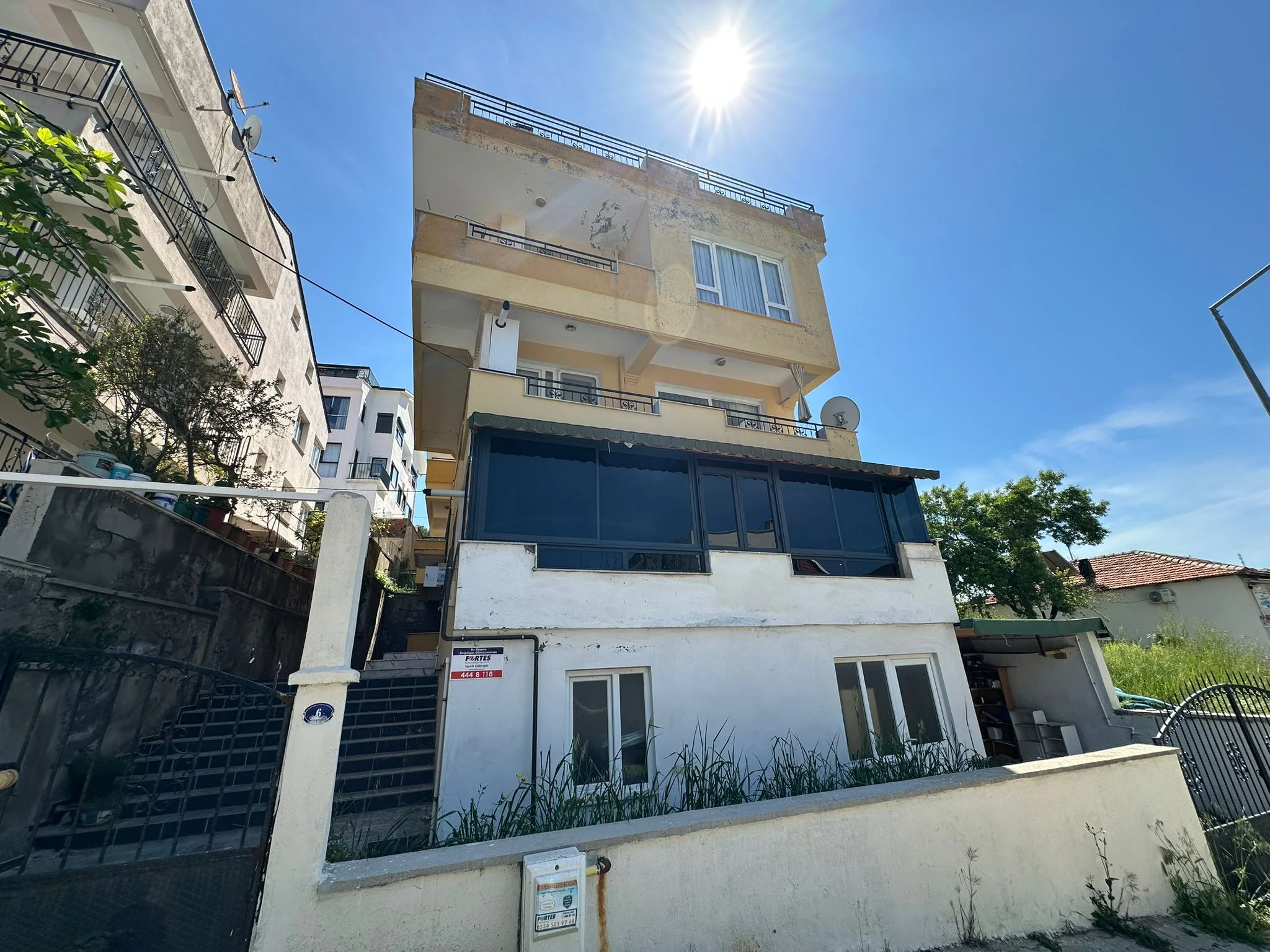 TURPA ARXESTEN SALİMBEY  MAHALLESİ’NDE EŞYALI KİRALIK 3+1 GENİŞ DAİRE